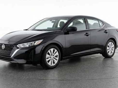 Used 2025 Nissan Sentra S image 3