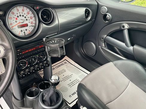 Used 2006 MINI Cooper S FWD image 16