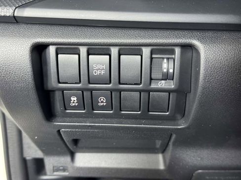Used 2023 Subaru Forester AWD/4WD image 19