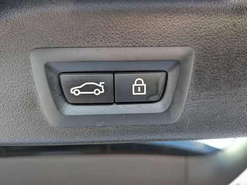 Used 2021 BMW X5 xDrive40i w/ Convenience Package image 35