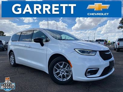 Used 2024 Chrysler Pacifica Touring-L