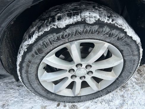 Used 2013 Buick Enclave Premium image 10