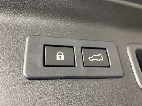 Certified 2025 Subaru Forester Limited image 15