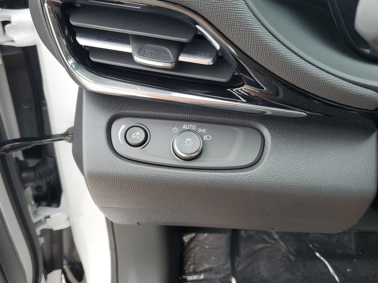 New 2026 Buick Envista Sport Touring w/ Convenience I Package FWD image 29
