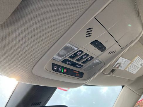 Used 2024 Buick Enclave Essence w/ Experience Buick Package FWD image 30