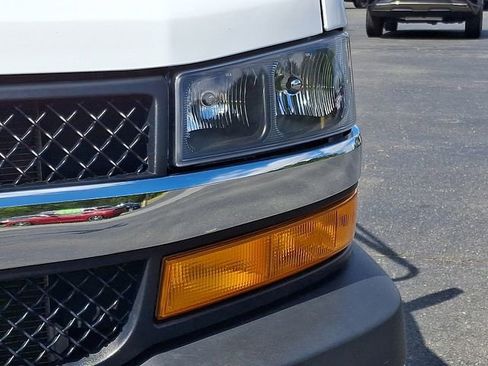 Certified 2024 Chevrolet Express 2500 w/ Driver Convenience Package RWD image 9