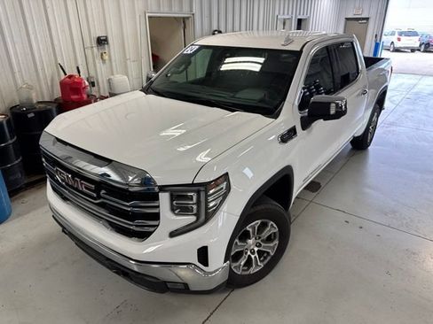 Used 2024 GMC Sierra 1500 SLT AWD/4WD image 34