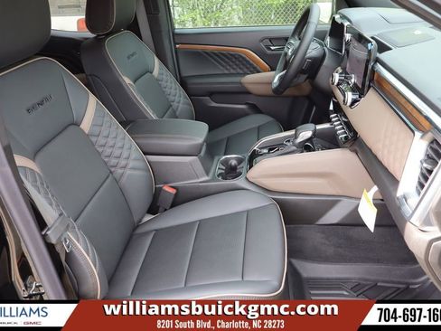 New 2026 GMC Canyon Denali w/ LPO, Denali Black Edition AWD/4WD image 26