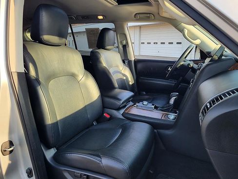 Used 2021 Nissan Armada SL w/ Captain's Chairs Package image 19