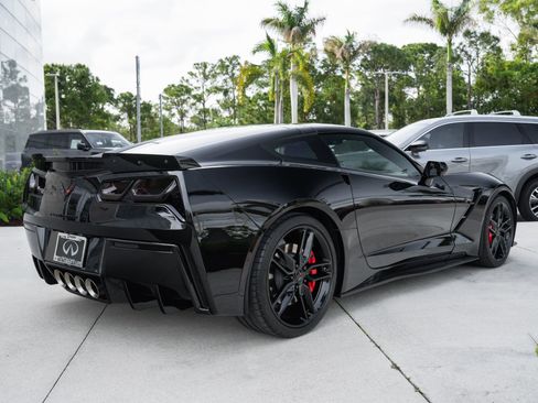 Used 2019 Chevrolet Corvette Stingray Coupe w/ Carbon Flash Badge Package RWD image 26