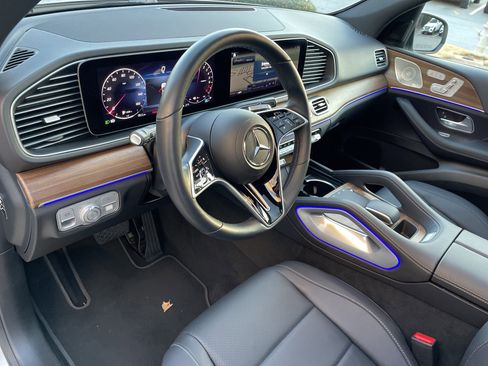 Certified 2025 Mercedes-Benz GLE 450e 4MATIC image 19
