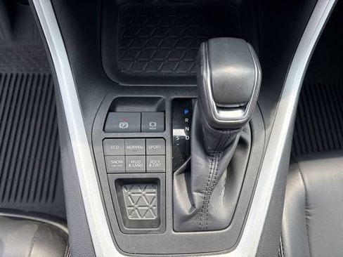 Used 2024 Toyota RAV4 XLE Premium w/ Weather Package AWD/4WD image 23
