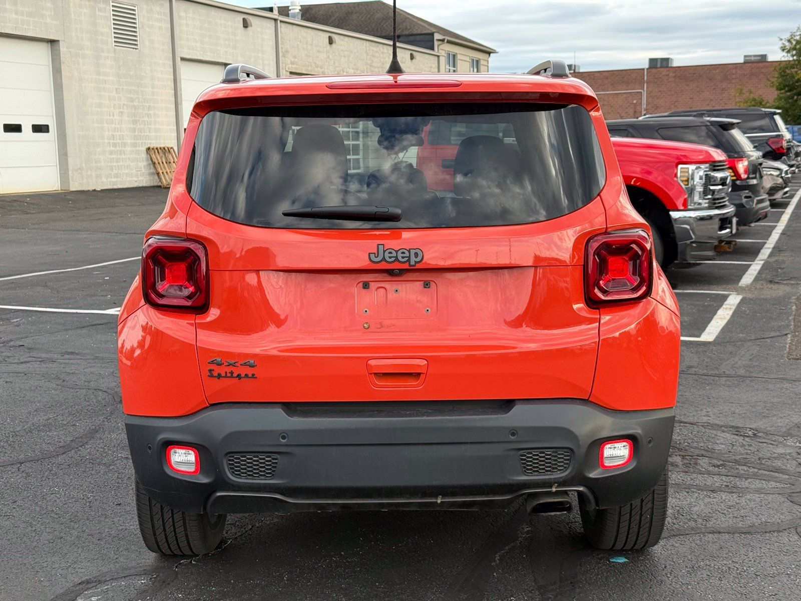 Used 2021 Jeep Renegade Latitude w/ Luxury Group II AWD/4WD image 5