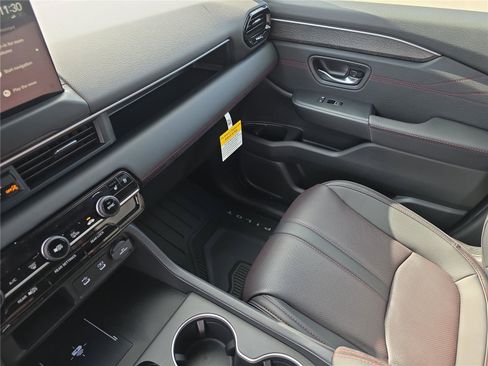 New 2026 Honda Pilot Black Edition image 25