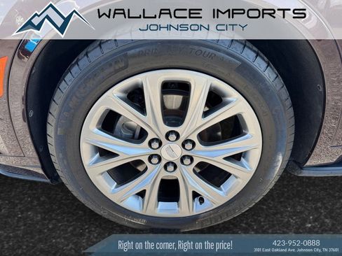 Used 2020 Cadillac XT6 Sport w/ Platinum Package AWD/4WD image 9