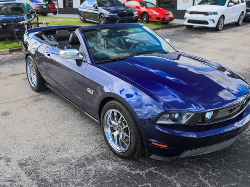 Used 2010 Ford Mustang GT image 20