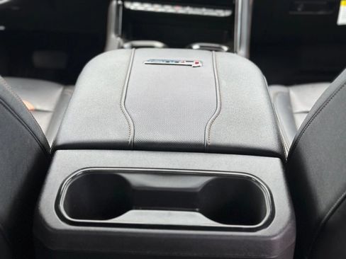 Used 2025 GMC Sierra 2500 AT4 AWD/4WD image 34