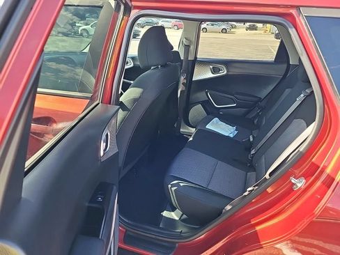 Used 2024 Kia Soul LX w/ Option Group 015 FWD image 9