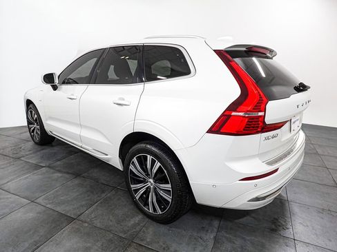 Used 2022 Volvo XC60 T8 Inscription w/ Advanced Package image 4
