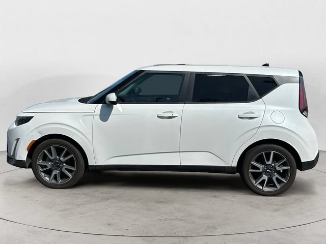 Used 2024 Kia Soul EX w/ Option Group 015 FWD image 8