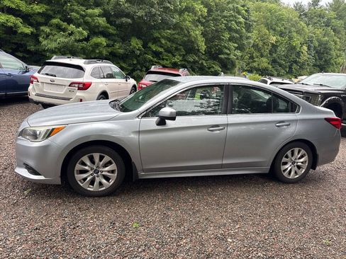 Used 2015 Subaru Legacy 2.5i Premium AWD/4WD image 15