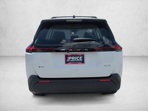 Used 2026 Toyota RAV4 XLE Premium FWD image 7