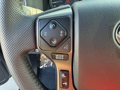Used 2023 Toyota Tacoma TRD Off-Road AWD/4WD image 15
