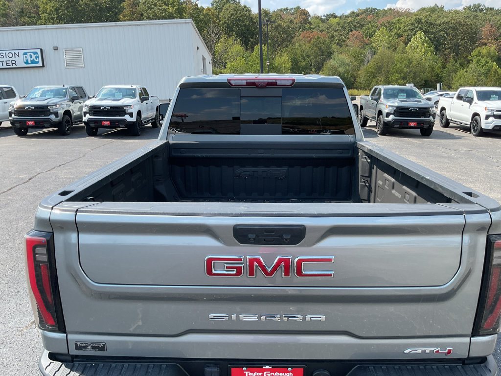 Used 2024 GMC Sierra 2500 AT4 w/ AT4 Premium Plus Package AWD/4WD image 8