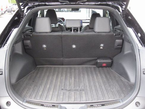 Used 2024 Toyota bZ4X XLE w/ Weather Package image 21