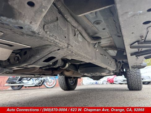 Used 2017 Toyota Tacoma TRD Off-Road RWD image 36