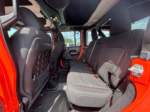 Used 2019 Jeep Wrangler Unlimited Rubicon AWD/4WD image 14