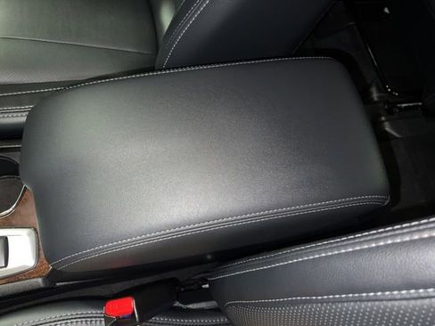 Used 2025 Subaru Ascent Touring w/ Popular Package #2 image 23