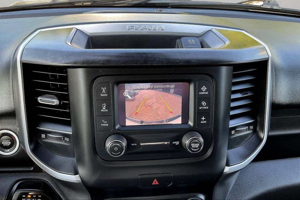 Used 2022 RAM 1500 Big Horn AWD/4WD image 15