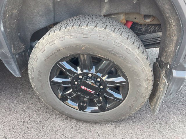 Used 2024 GMC Sierra 2500 AT4 w/ Technology Package AWD/4WD image 7