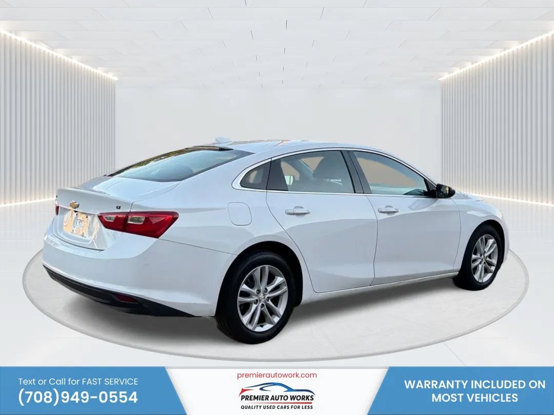 Used 2018 Chevrolet Malibu LT FWD image 4