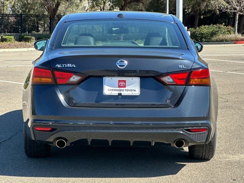 Used 2019 Nissan Altima 2.5 SL FWD image 5