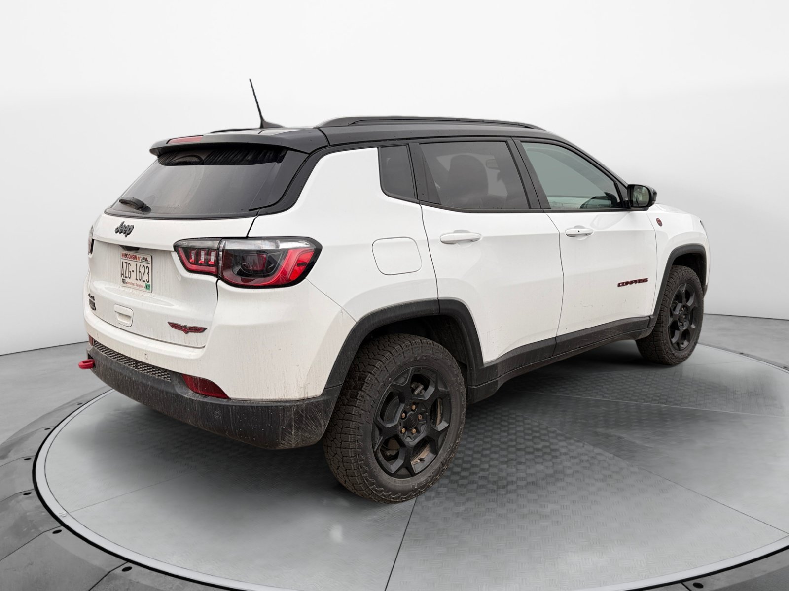Used 2023 Jeep Compass Trailhawk AWD/4WD image 5