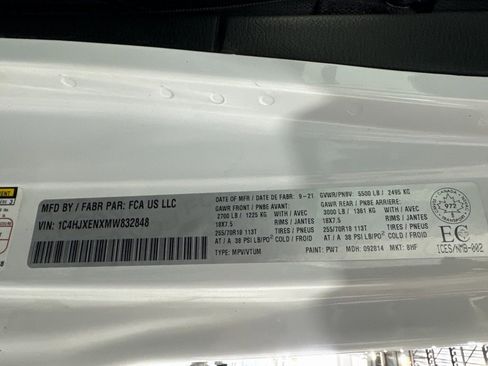 Used 2021 Jeep Wrangler Unlimited Sahara image 33