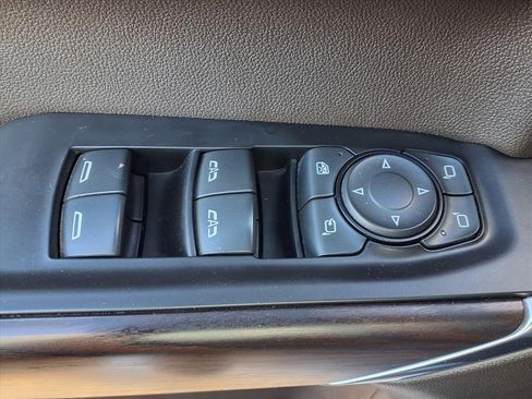 Used 2020 GMC Sierra 1500 SLT image 13