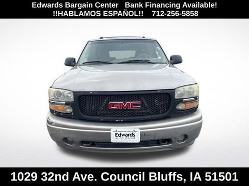 Used 2005 GMC Yukon XL Denali AWD/4WD image 2