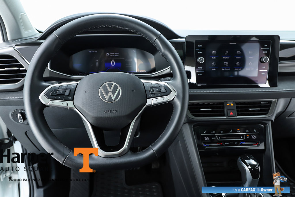 Used 2025 Volkswagen Taos SE AWD/4WD image 20