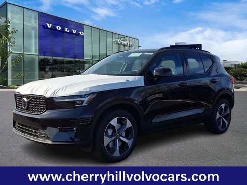 New 2026 Volvo XC40 B5 Plus w/ Protection Package Premier image 2