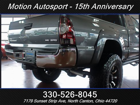 Used 2013 Toyota Tacoma 4x4 Access Cab V6 w/ SR5 Pkg image 11