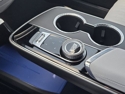 New 2025 Cadillac Lyriq Luxury image 15