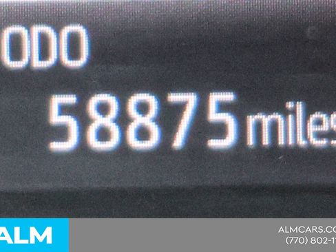 Used 2024 Toyota Highlander LE FWD image 48