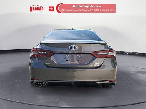 Used 2024 Toyota Camry XSE FWD image 4