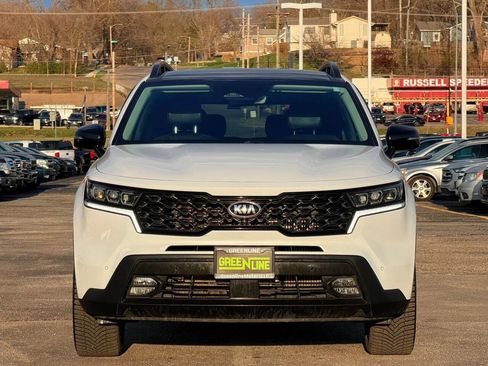 Used 2021 Kia Sorento SX Prestige image 3