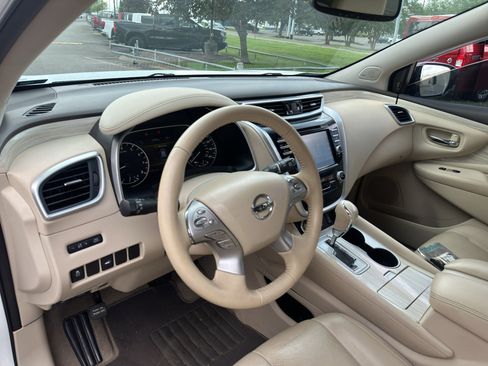 Used 2015 Nissan Murano SL w/ SL Technology Package FWD image 10