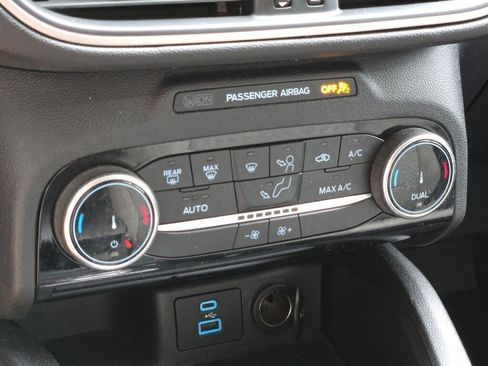 Certified 2022 Ford Escape SE w/ Convenience Package image 29