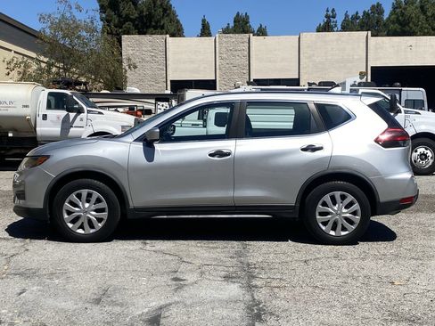 Certified 2020 Nissan Rogue S FWD image 3